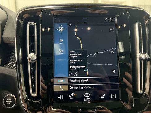 Used 2021 Volvo XC40 T5 R-Design w/ Climate Package image 15