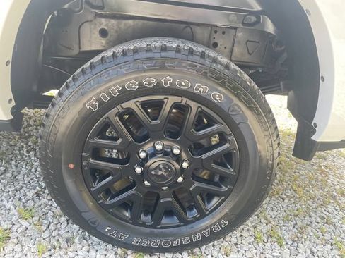 Used 2025 RAM 3500 Limited AWD/4WD image 18
