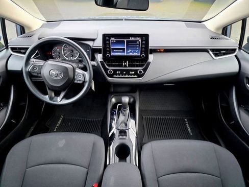 Used 2020 Toyota Corolla LE image 9
