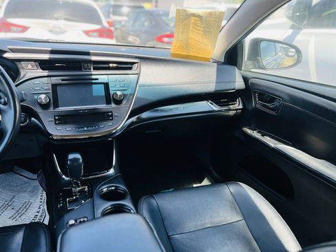 Used 2018 Toyota Avalon XLE FWD image 13
