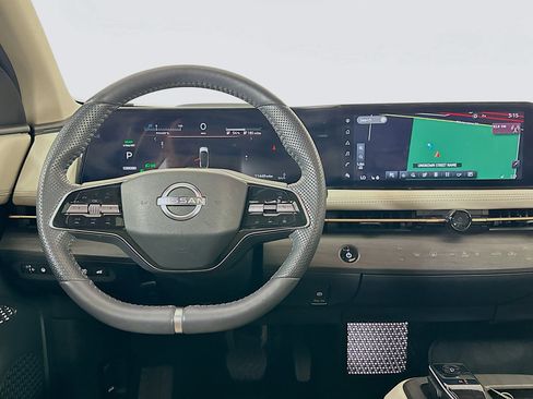 Used 2023 Nissan Ariya FWD image 18