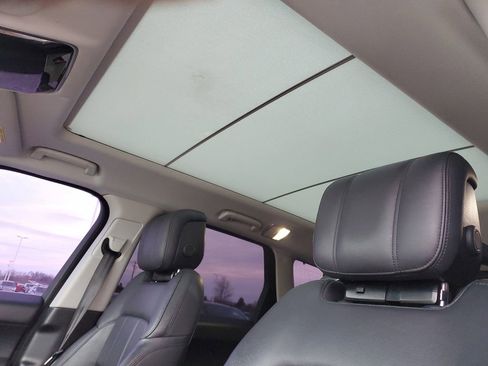 Used 2018 Land Rover Range Rover Sport SE image 6
