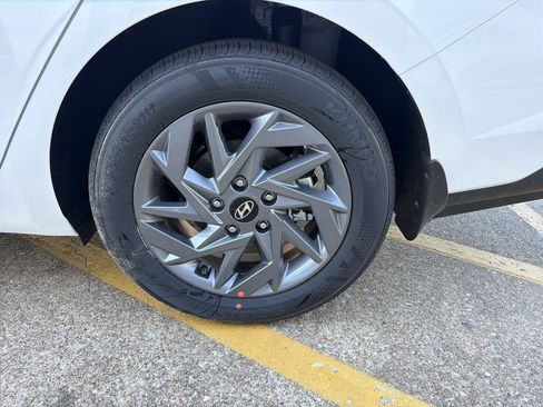 New 2026 Hyundai Elantra Blue image 28