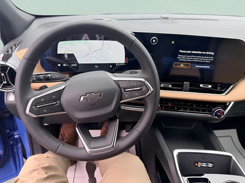 New 2026 Chevrolet Equinox ACTIV w/ Convenience Package III image 17