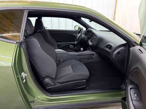 Used 2019 Dodge Challenger R/T RWD image 12