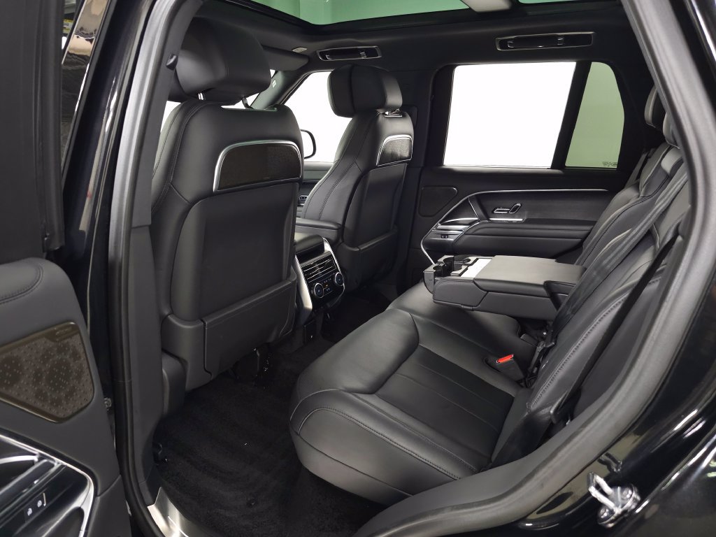 Certified 2025 Land Rover Range Rover Autobiography AWD/4WD image 46