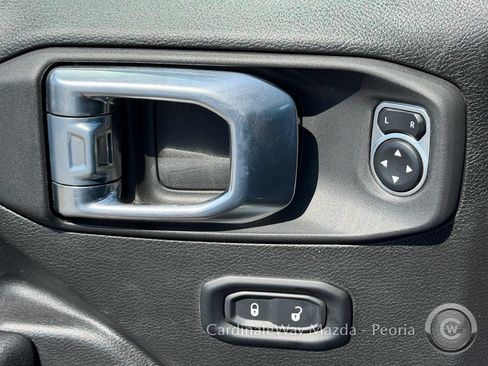 Used 2026 Jeep Gladiator Rubicon AWD/4WD image 19