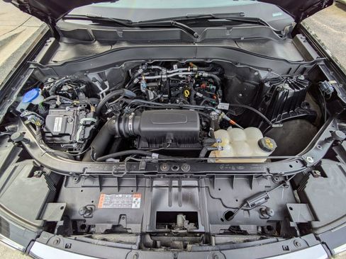 Certified 2023 Ford Explorer XLT image 13