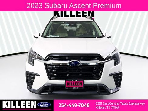 Used 2023 Subaru Ascent Premium w/ Convenience Package image 2