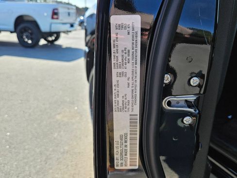 New 2026 RAM 2500 Big Horn AWD/4WD image 16