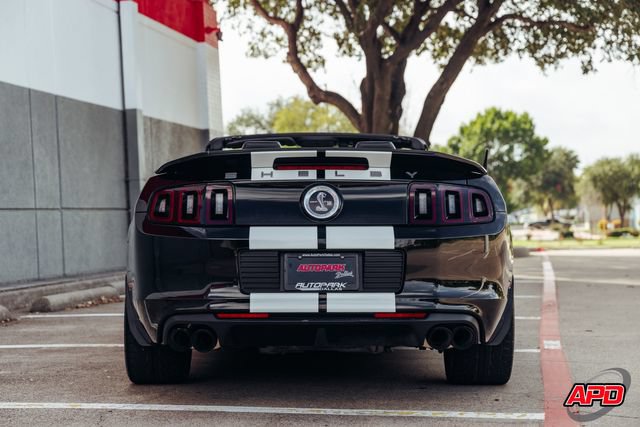 Used 2014 Ford Mustang Shelby GT500 RWD image 16