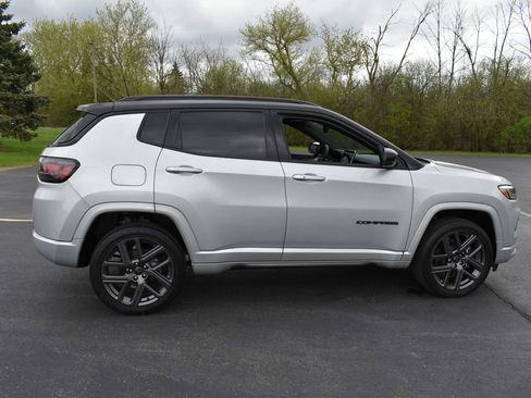 Used 2025 Jeep Compass Limited w/ High Altitude Package AWD/4WD image 4