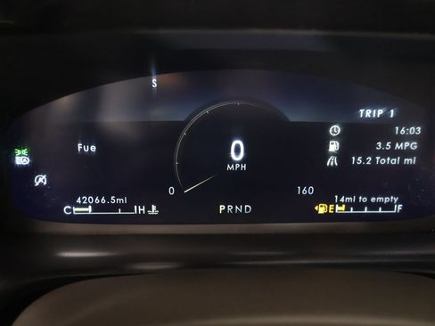 Used 2023 Lincoln Aviator Reserve w/ Equipment Group 201A RWD image 4