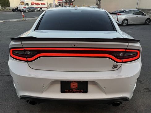 Used 2016 Dodge Charger R/T Scat Pack w/ Technology Group image 12