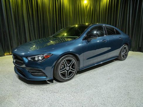 Used 2022 Mercedes-Benz CLA 250 4MATIC image 1