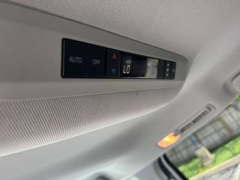 Used 2021 Toyota Sienna LE FWD image 20