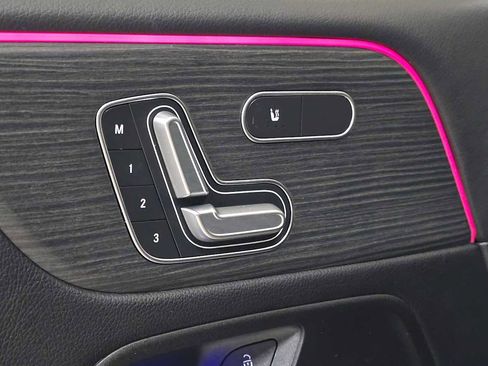 Certified 2023 Mercedes-Benz GLB 250 4MATIC image 23