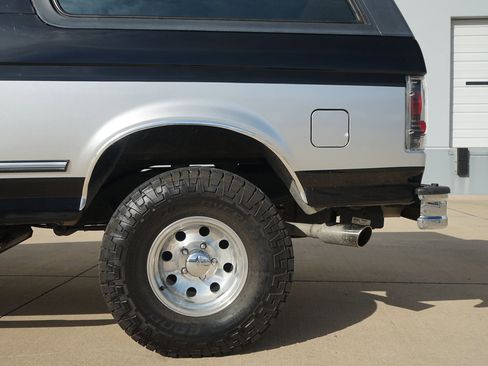 Used 1995 Ford Bronco XLT image 37