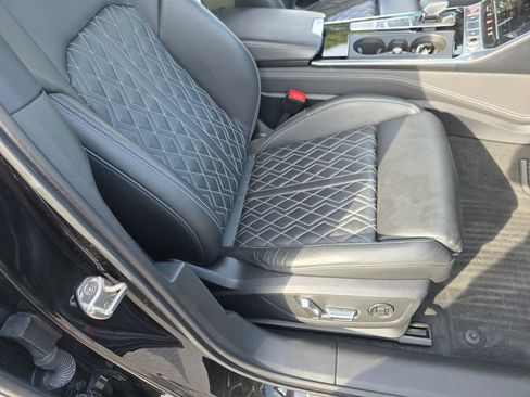 Used 2020 Audi S6 Premium Plus w/ S Sport Package AWD/4WD image 13
