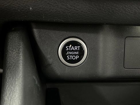 Used 2021 Nissan Rogue S image 20