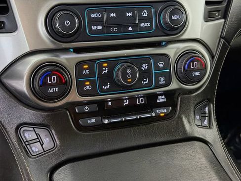 Used 2018 Chevrolet Tahoe Premier RWD image 18