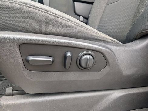Used 2019 Chevrolet Silverado 1500 RST AWD/4WD image 11