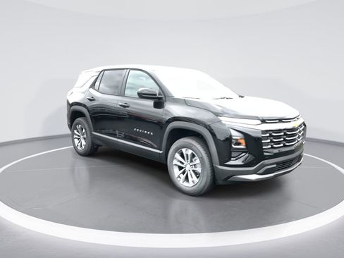 New 2026 Chevrolet Equinox LT w/ Convenience Package II image 2