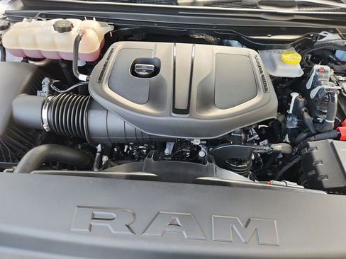 Used 2025 RAM 1500 Lone Star image 29