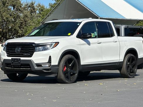 Used 2023 Honda Ridgeline Black Edition image 7