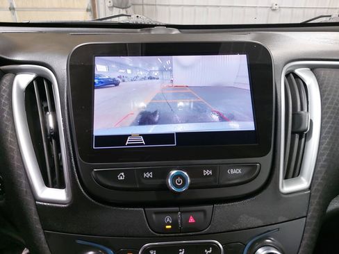 Used 2024 Chevrolet Malibu LT image 24