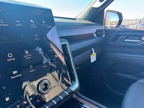 New 2026 GMC Yukon XL Denali w/ LPO, Floor Liner Package image 19