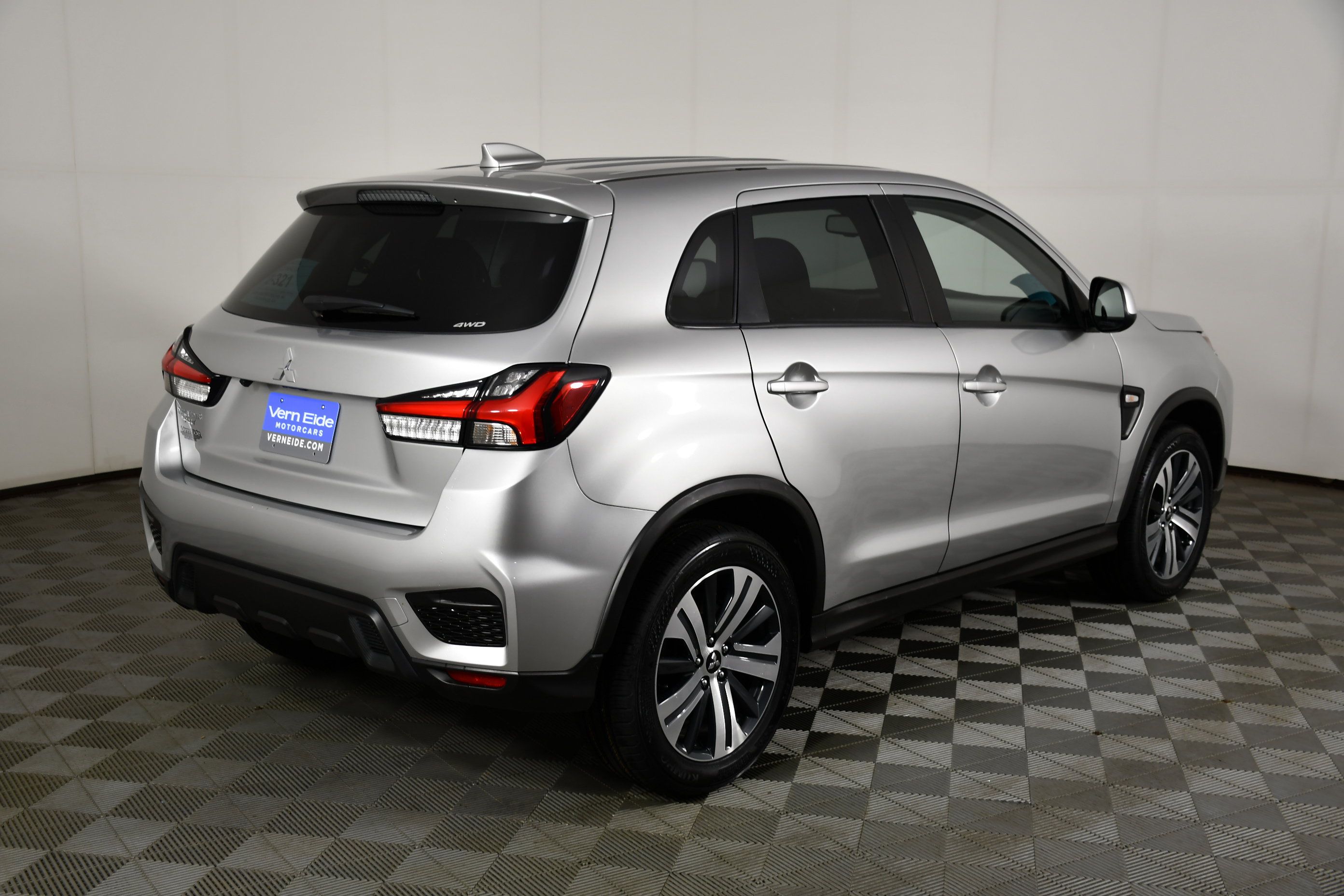 Used 2024 Mitsubishi Outlander Sport ES AWD/4WD image 6