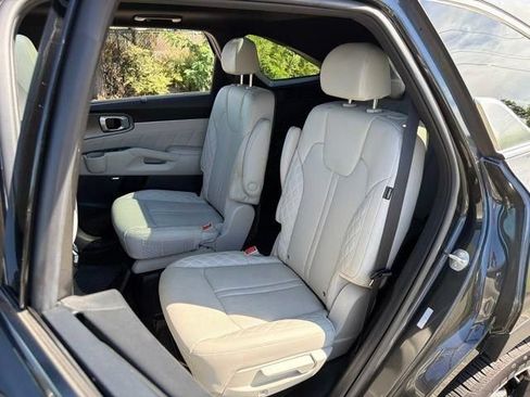 Used 2025 Kia Sorento SX Prestige AWD/4WD image 28