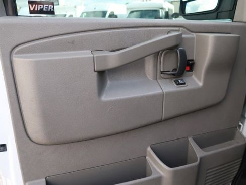 Used 2020 GMC Savana 2500 w/ Driver Convenience Package image 10