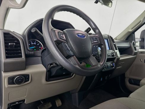 Used 2022 Ford F250 XL w/ STX Appearance Package image 20