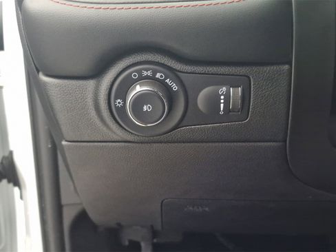 Used 2023 Dodge Durango GT image 21