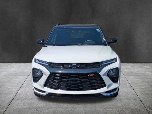 Used 2023 Chevrolet TrailBlazer RS w/ Convenience Package FWD image 9