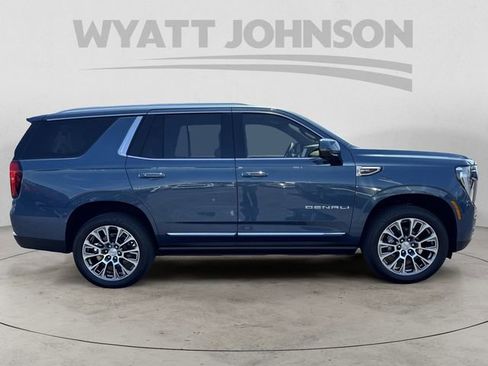 New 2026 GMC Yukon Denali w/ Denali Reserve Package AWD/4WD image 6