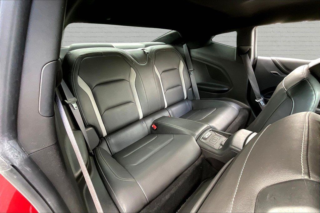 Used 2016 Chevrolet Camaro SS RWD image 23