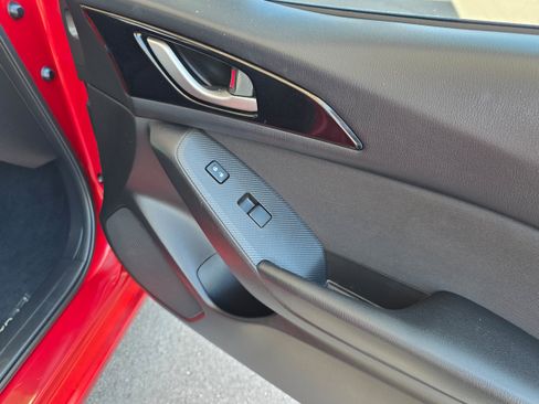 Used 2014 MAZDA MAZDA3 i Sport FWD image 23