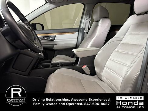 Used 2017 Honda CR-V Touring image 4