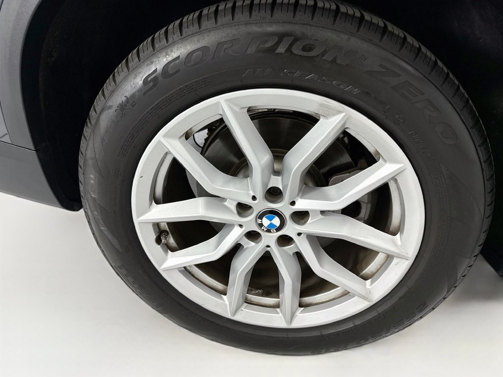 Used 2019 BMW X5 xDrive40i w/ Convenience Package AWD/4WD image 32