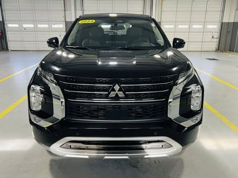 Used 2024 Mitsubishi Outlander SE image 15