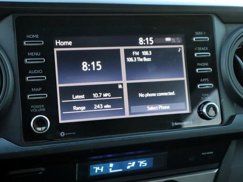 Used 2022 Toyota Tacoma TRD Off-Road image 30