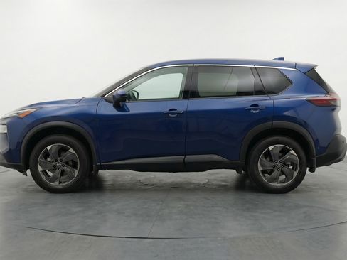 Used 2025 Nissan Rogue SV FWD image 5