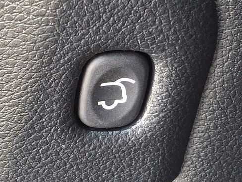 Certified 2022 Dodge Durango R/T w/ Blacktop Package image 33