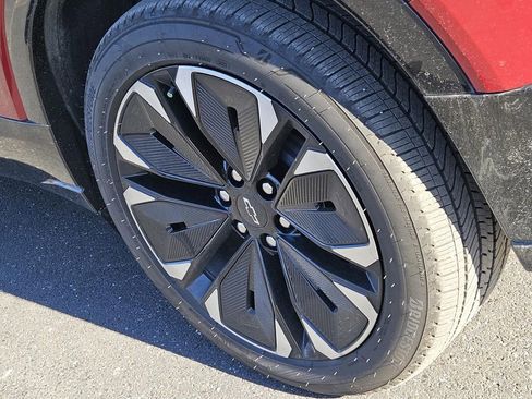 Used 2024 Chevrolet Blazer EV RS image 7