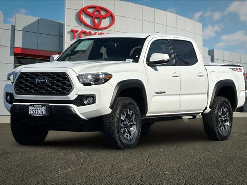 Certified 2023 Toyota Tacoma TRD Off-Road image 7