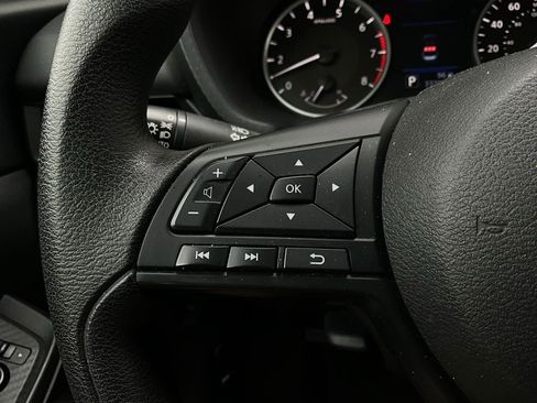 Used 2025 Nissan Sentra S image 29