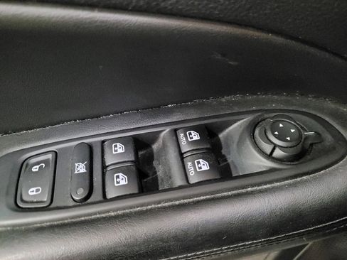 Used 2018 Jeep Compass Latitude w/ Popular Equipment Group AWD/4WD image 27